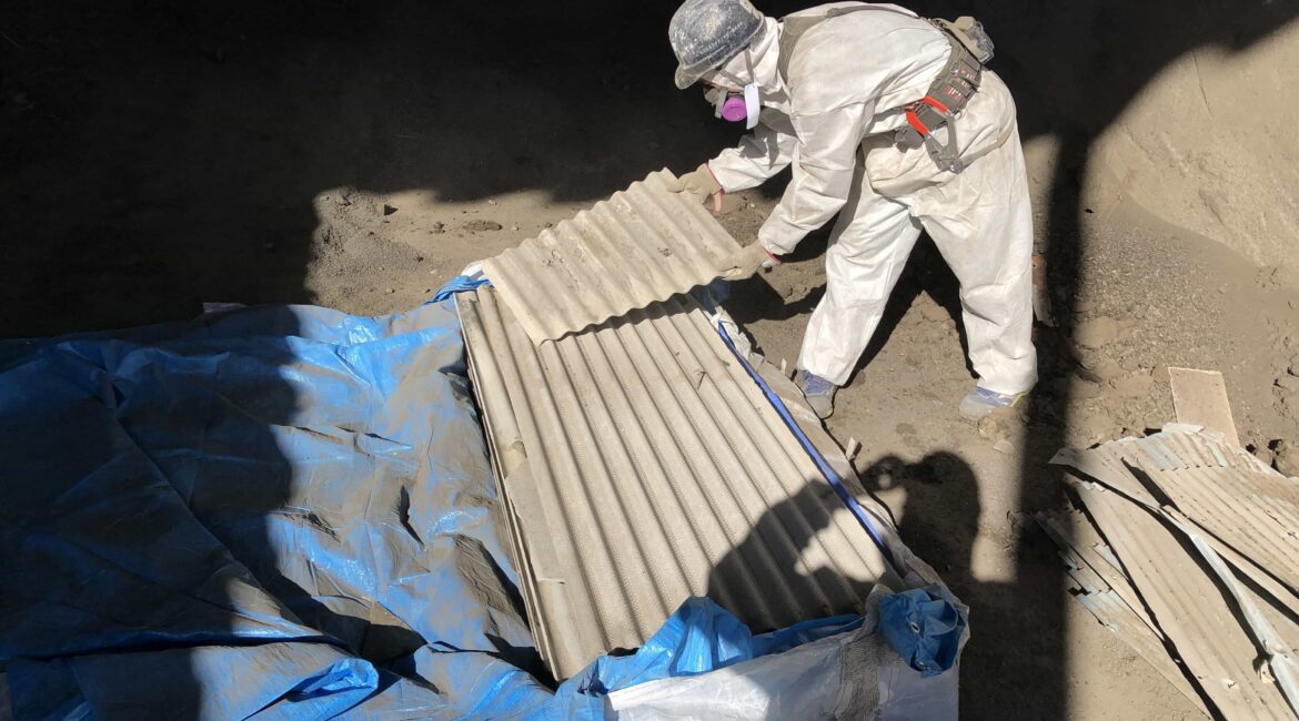 府中市 四谷 アスベスト含有スレート材撤去工事 府中市 四谷 アスベスト含有スレート材撤去工事